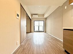 コンフォリア・リヴ南森町II 1304 13階1LDKのリビング/ダイニング