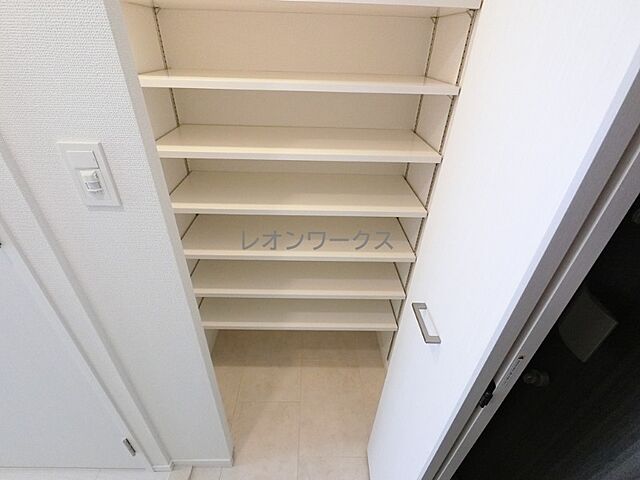収納