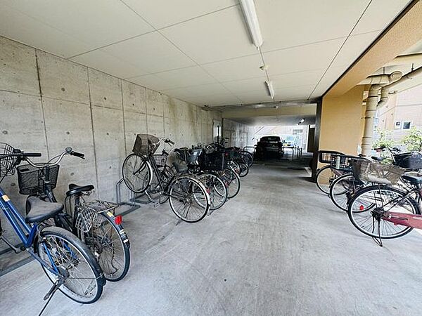 apartment 埼玉県草加市旭町４丁目
地図を見る