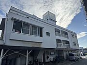 姫路駅よりバス10分 徒歩1分 3階 築56年1ヶ月の賃貸物件