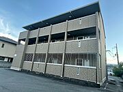 亀山駅より徒歩5分 1階 築16年6ヶ月の賃貸物件