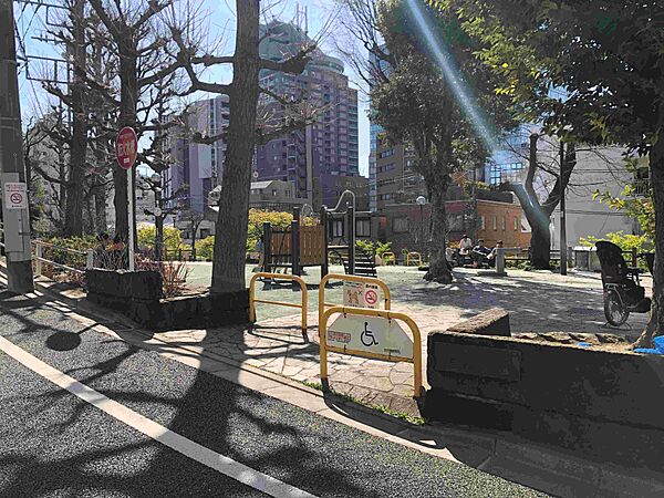 清和公園まで（523m）