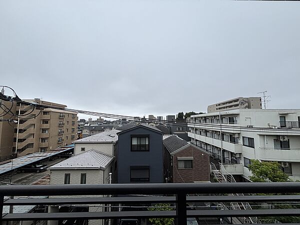 最上階南向きのため日当たり良好です。