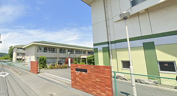 影森中学校 徒歩約170ｍ