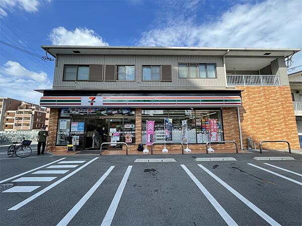 画像17:セブンイレブン 枚方津田駅前店（209m）