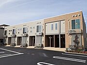 日野駅よりバス5分 徒歩1分 1階 築2年2ヶ月の賃貸物件