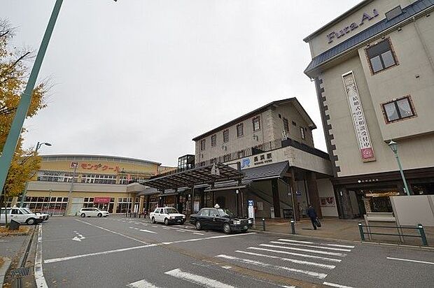 長浜駅　東口 2100m