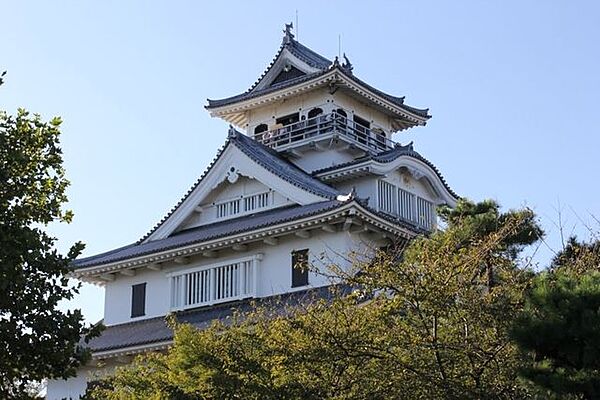 長浜城・長浜城歴史博物館 1200m