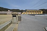 米原市立双葉中学校　校舎 2400m