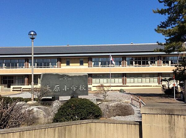 米原市立大原小学校 800m