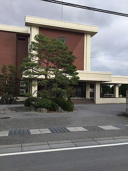 長浜市立神照小学校 220m