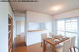 UR戸頭 5階4LDKのリビング/ダイニング