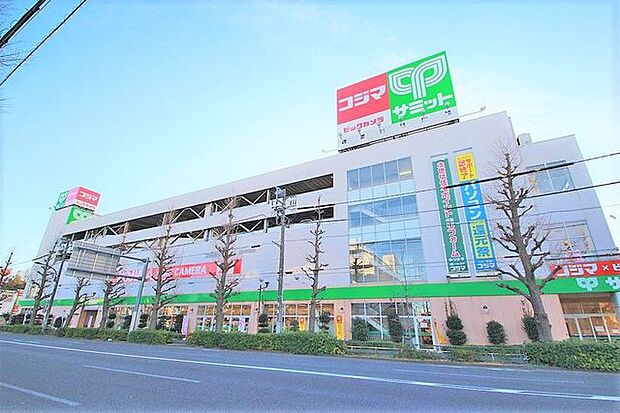 サミットストア善福寺店 徒歩8分。「コジマ×ビックカメラ善福寺店」も併設で利便性ありますね！駅前でのお買い物よりも気軽に利用できる立地です♪ 580m