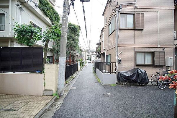 現地の周辺環境や駅までの道のりなど、住環境も合わせてご確認いただきながらご検討ください。