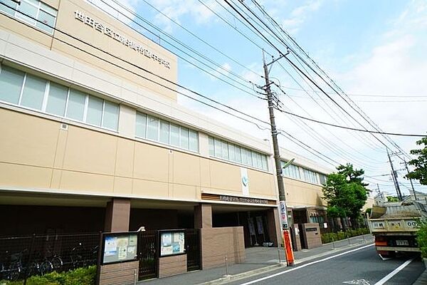 世田谷区立船橋希望中学校 徒歩11分。 880m