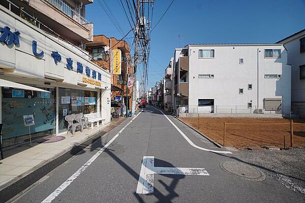 現地の周辺環境や駅までの道のりなど、住環境も合わせてご確認いただきながらご検討ください。
