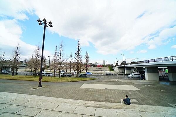 駒沢オリンピック公園 徒歩21分。 1610m