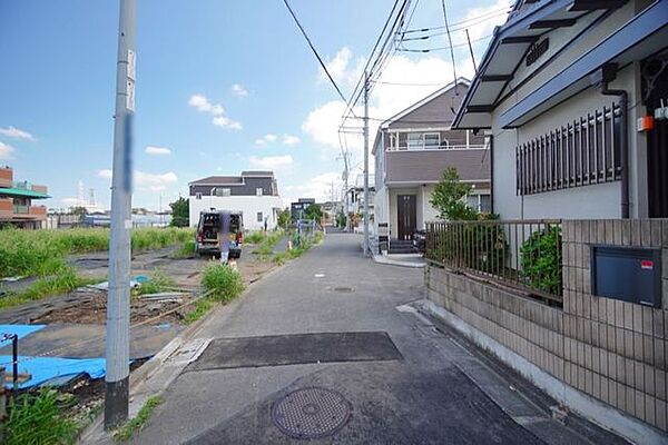 現地の周辺環境や駅までの道のりなど、住環境も合わせてご確認いただきながらご検討ください。