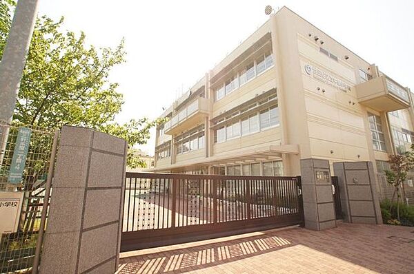 世田谷区立中里小学校 徒歩2分。 90m