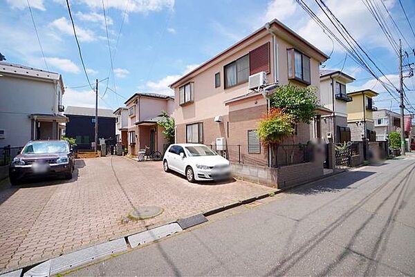 現地の周辺環境や駅までの道のりなど、住環境も合わせてご確認いただきながらご検討ください。