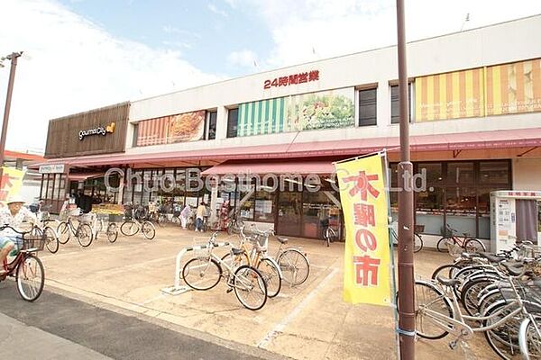 グルメシティ神代店 徒歩9分。 660m