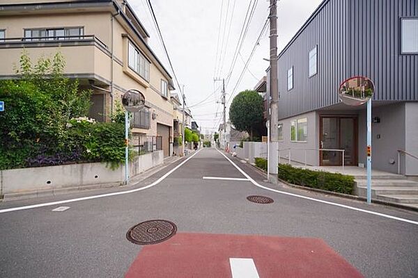 現地の周辺環境や駅までの道のりなど、住環境も合わせてご確認いただきながらご検討ください。