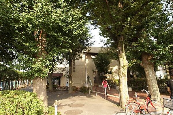練馬区立関町図書館 徒歩15分。 1180m