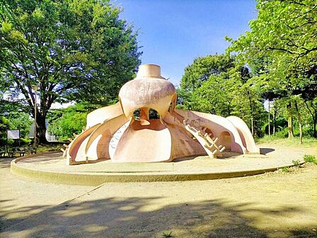 田無市民公園 徒歩11分。 810m