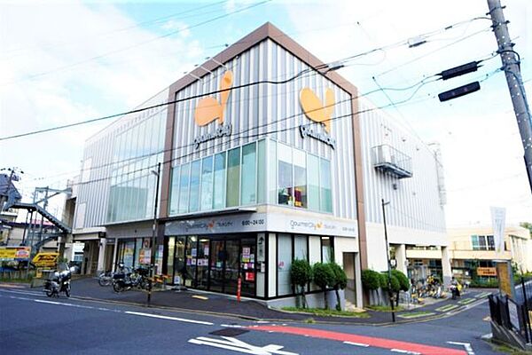 グルメシティ千住曙町店 徒歩9分。「あ、お醤油が足りない・・」でも大丈夫！すぐそこに便利なスーパーもございます。 710m