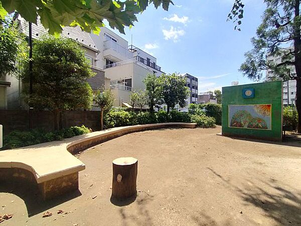 和田西公園 徒歩3分。 190m