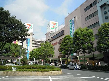 イトーヨーカドー武蔵境店 徒歩3分。 240m