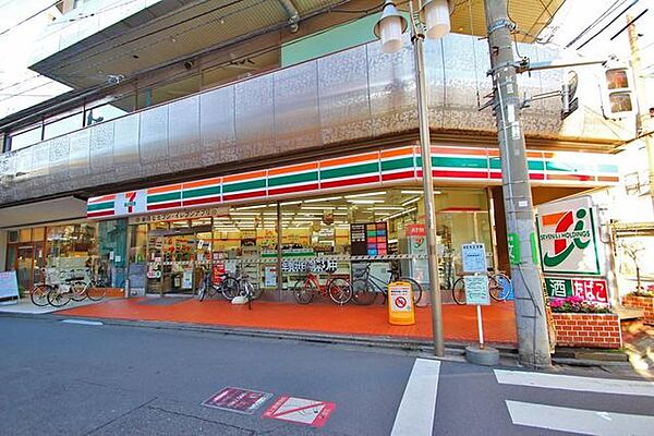 セブンイレブン杉並荻窪5丁目店 徒歩5分。 370m