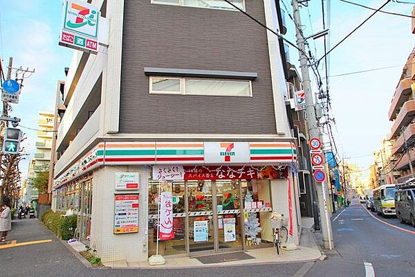 セブンイレブン荻窪桃二小南店 徒歩3分。 240m