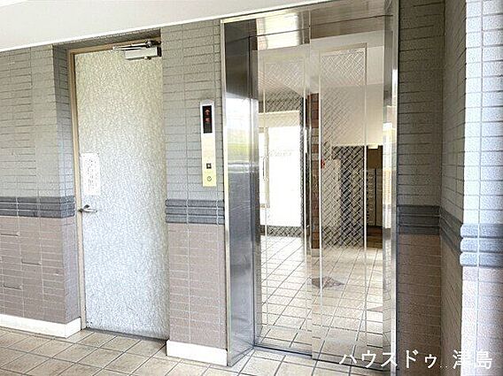6階建てマンシ...