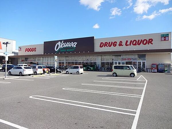 オークワ　愛西プラザ店営業時間7時～24時　遅くまで営業しているので共働き世帯にはうれしいですね。複合商業施設「愛西プラザ」内にあり、カーマホームセンターやダイソーが併設されています。 230m
