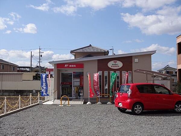 津島唐臼簡易郵便局郵便窓口：平日9時～17時　貯金窓口：平日9時～16時　保険窓口：平日9時～16時　ATM：取扱いなし　駐車場5台 910m