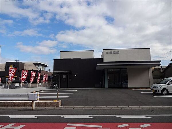 井田医院診療科目：内科・呼吸器科・小児科・アレルギー科　診療時間：月火水金土8時45～11時45　月火水金16時30～18時30　休診日：木・日・祝　診療予約可能です。 180m
