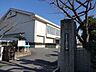 周辺：北河田小学校＜学校教育目標＞生きる力を高め、夢をもち、10年後、20年後に社会貢献できる児童を育成する。  ＜校訓＞「さと（聡）く　やさしく　たくましく」 1810m