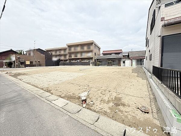 全居室南向きの光と風を呼び込む快適な空間。2面バルコニーのためプライベート空間が確保され、自分時間を満喫できます。