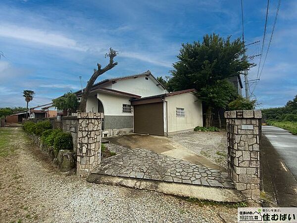 現地写真1引き渡し時は、更地渡しになります。