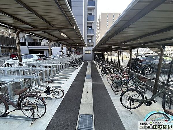 セキュリティ対策が整った駐輪場で大切な自転車も安心◎