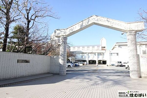 福岡市立青葉中学校 徒歩12分。エリア内の小中学校がどちらも近い、子育てに優しい住環境が魅力的です♪ 900m