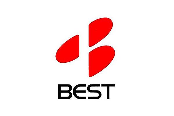 ベスト電器片江店 徒歩7分。電器機器に詳しいスタッフがいるので、色々と相談しても、詳しく説明してくれるので家電選びもスムーズです(^^) 490m