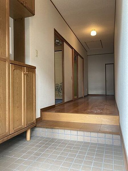 『平屋：玄関』