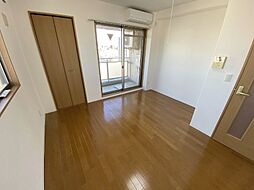 アムズコート勝山 8階ワンルームのリビング/ダイニング