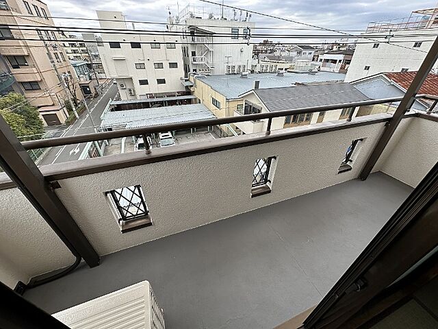 バルコニー