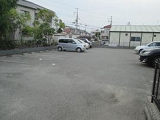 画像6:駐車場完備