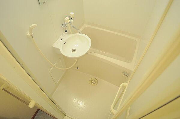 画像7:浴室乾燥機付きのお風呂