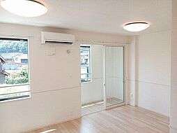 メゾン12朝来 203 2階1LDKのリビング/ダイニング