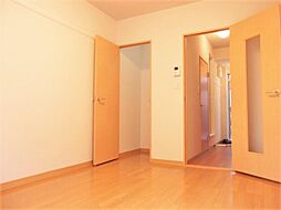 レオパレスアーク 105 1階1Kのリビング/ダイニング